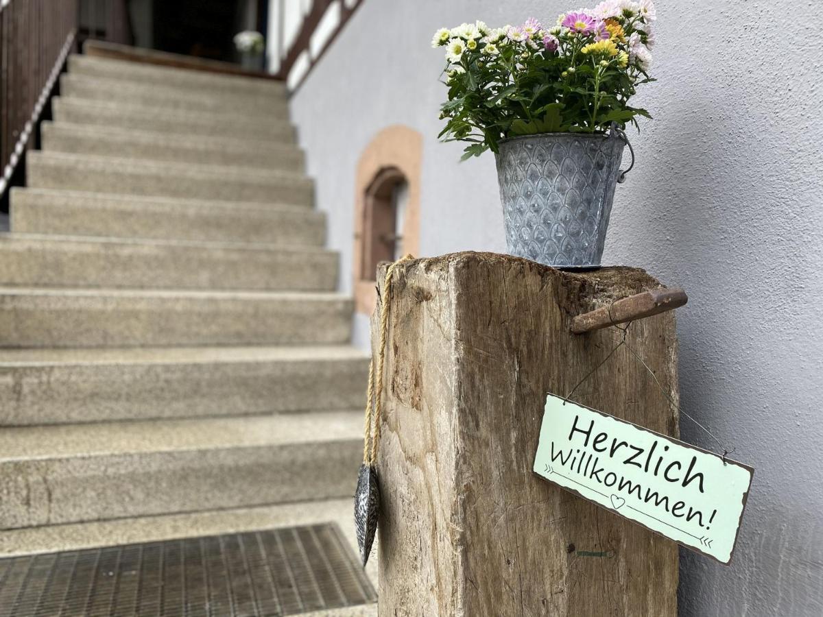 Апартаменти Traumhaft Wohnen Im Haus Blum Гербольцгайм Екстер'єр фото